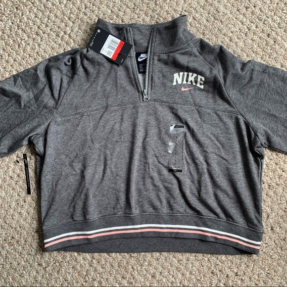 NWT Nike Varsity Fleece Crop Pullover SIZE LARGE - Picture 2 of 6